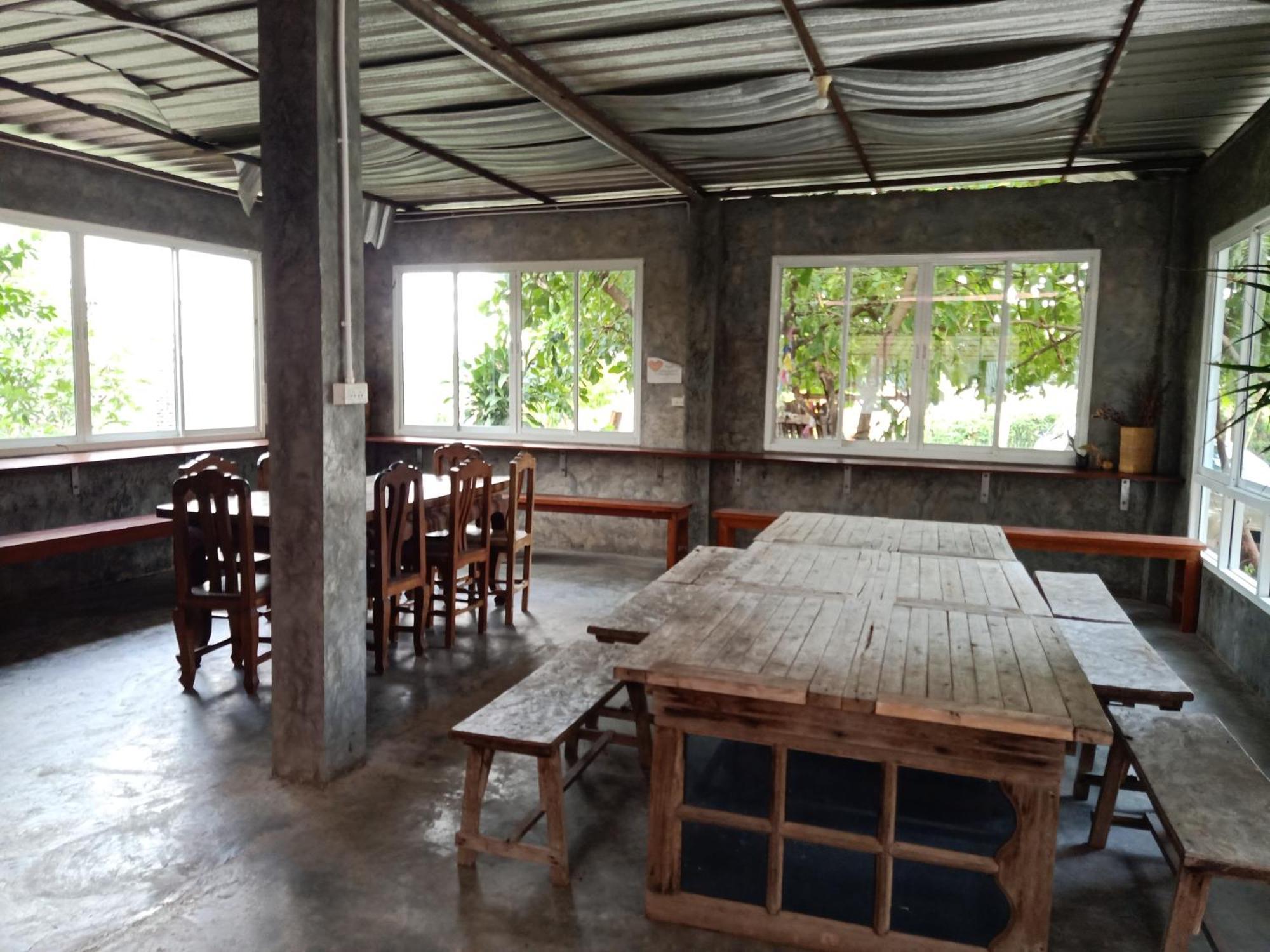 Phumchan Place Hotel Phayao Buitenkant foto