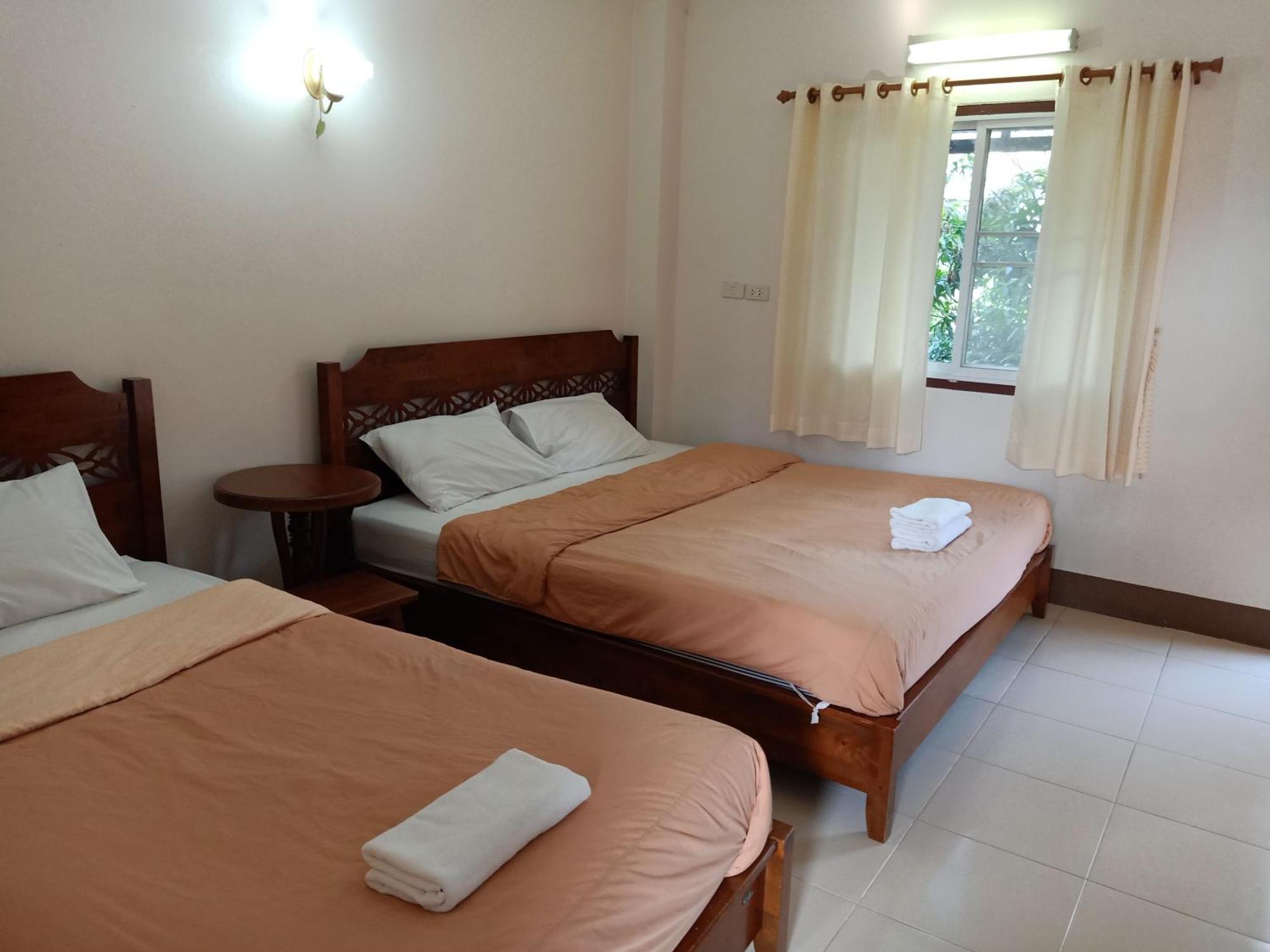 Phumchan Place Hotel Phayao Buitenkant foto