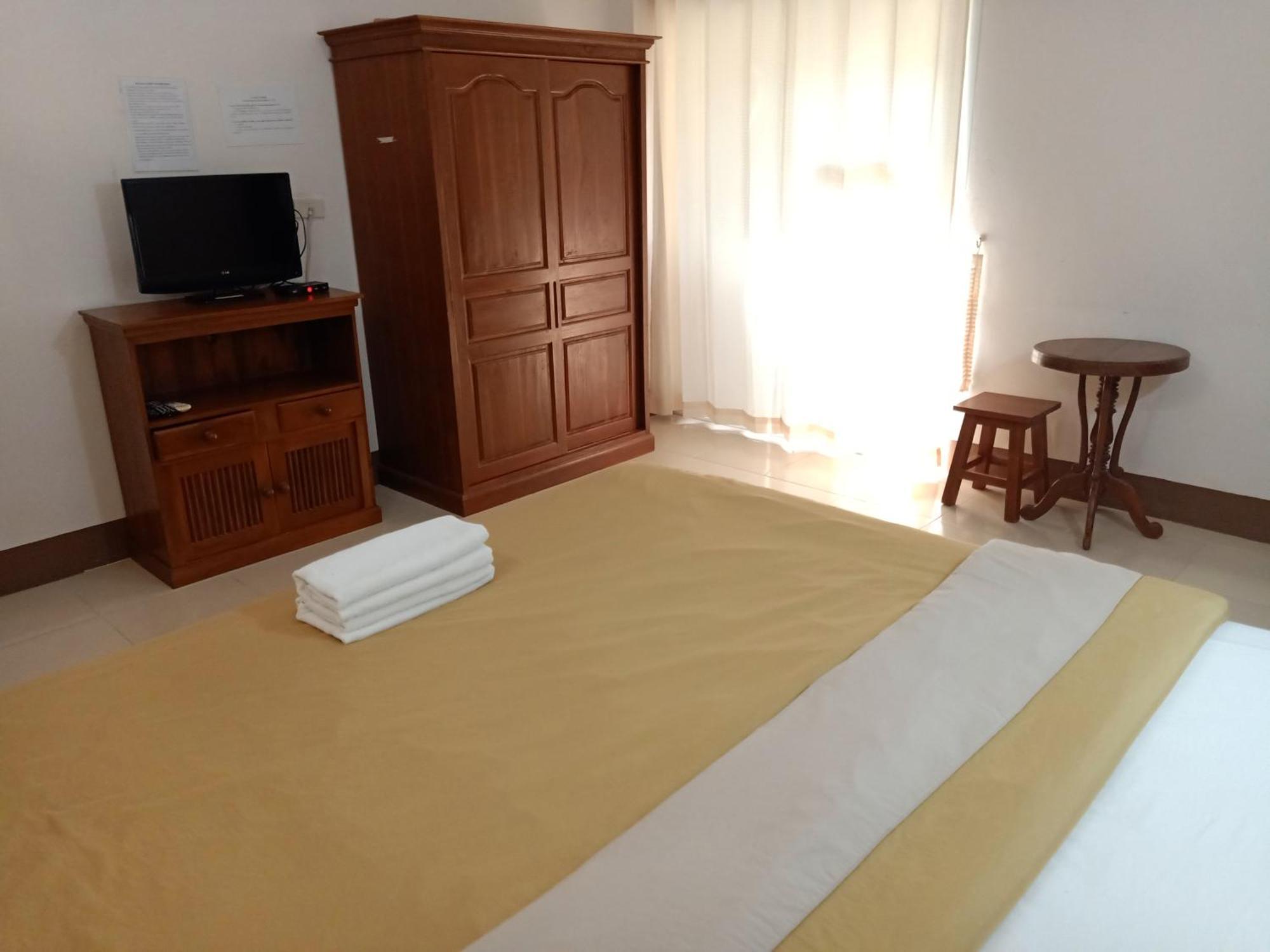 Phumchan Place Hotel Phayao Buitenkant foto