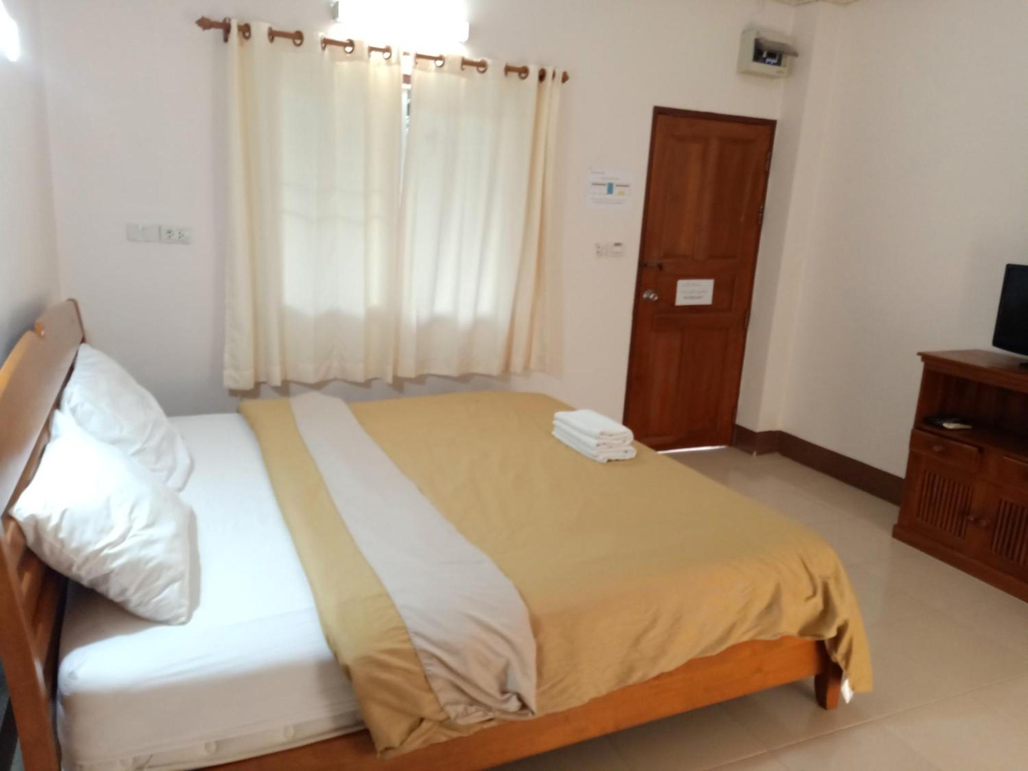 Phumchan Place Hotel Phayao Buitenkant foto